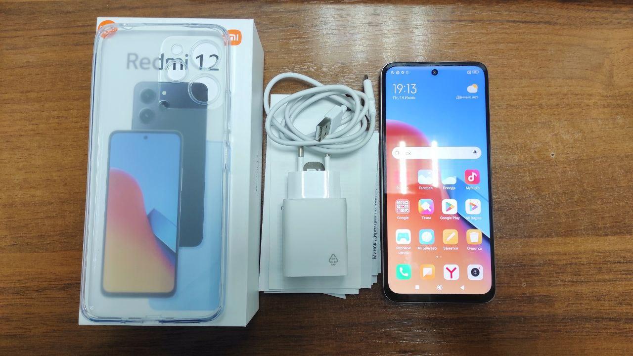 Смартфон Xiaomi Redmi 12 4/128GB с NFC (международная версия)