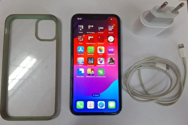 Смартфон Apple iPhone 11 128GB