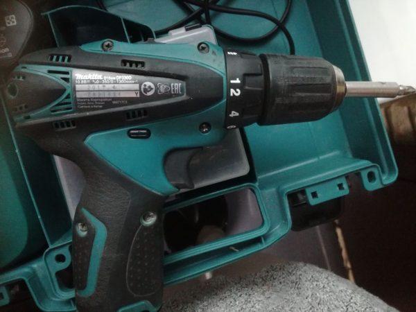 Дрель-шуруповерт Makita DF330DWE