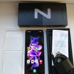 Смартфон Samsung Galaxy Z Flip3 5G 8/256GB