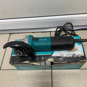 Угловая шлифмашина (болгарка) Makita 9558HN