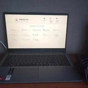 Ноутбук Lenovo IdeaPad Slim 3 15ABR8 82XM00JVRK