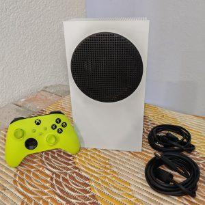 Игровая приставка Microsoft Xbox Series S 500 Gb