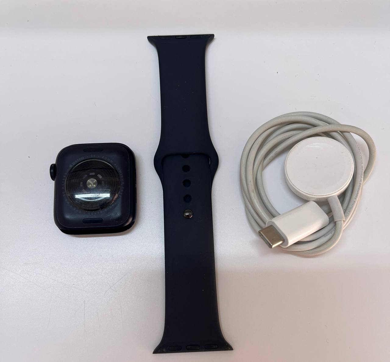 Умные часы Apple Watch SE 2 40 мм (алюминиевый корпус, силиконовый ремешок) Умные часы Apple Watch SE 2 40 мм (алюминиевый корпус, силиконовый ремешок) — изображение 2