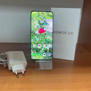 Смартфон HONOR 200 8/256GB (международная версия) Смартфон HONOR 200 8/256GB (международная версия)